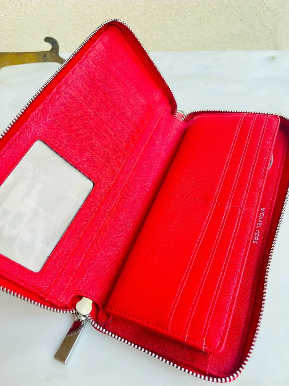 Michael Kors red leather zip wallet - Picture 4 of 6